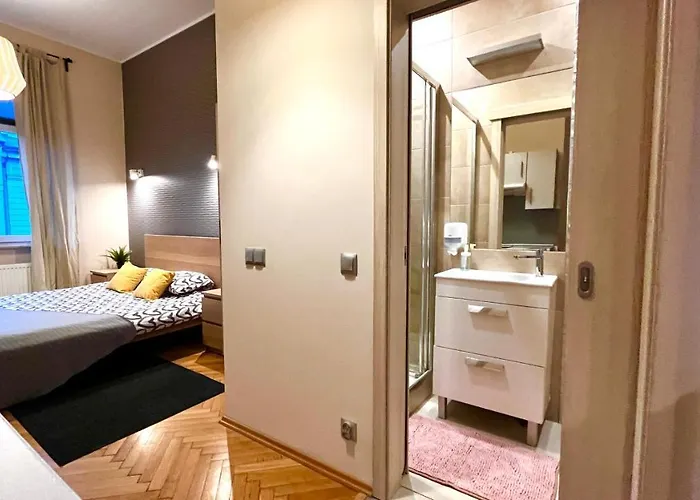 Double Studio City Center